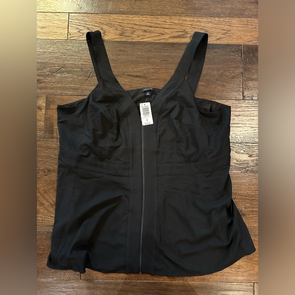 BNWT Torrid Black Zip Tank Blouse- size 4
